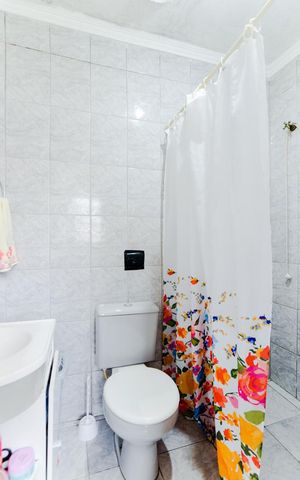 Casa à venda com 160m², 4 quartos e 4 vagasBanheiro