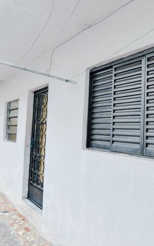 Casa à venda com 160m², 4 quartos e 4 vagasQuintal