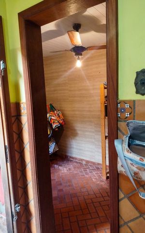 Casa à venda com 180m², 3 quartos e 2 vagasQuarto