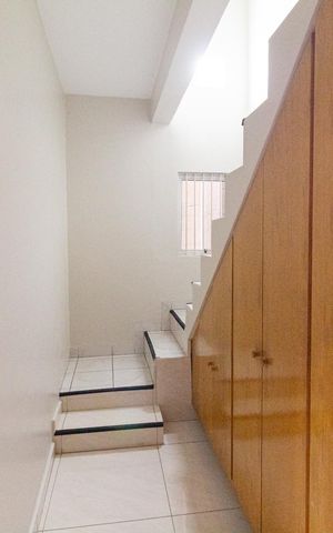 Casa para alugar com 154m², 3 quartos e 1 vaga Casa para alugar com 154m², 3 quartos e 1 vagaCorredor