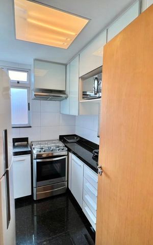Apartamento para alugar com 64m², 2 quartos e 2 vagas Apartamento para alugar com 64m², 2 quartos e 2 vagasCozinha e Área de Serviço