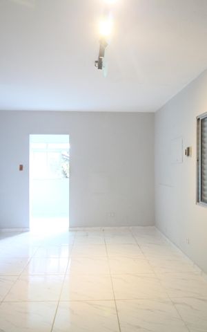 Casa para alugar com 80m², 2 quartos e sem vaga Sala/Cozinha