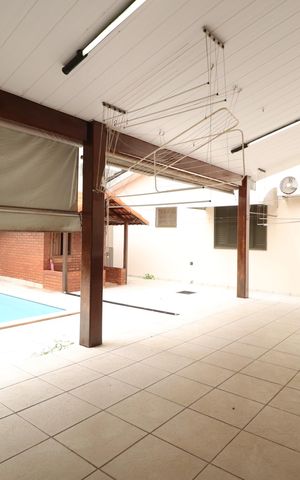 Casa para alugar com 120m², 3 quartos e sem vagaVaranda