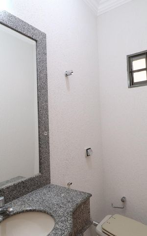 Casa para alugar com 120m², 3 quartos e sem vagaLavabo