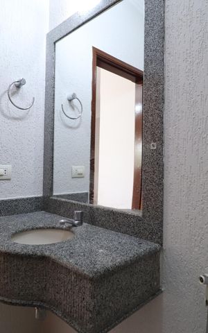 Casa para alugar com 120m², 3 quartos e sem vagaLavabo