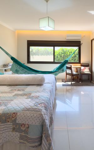 Casa à venda com 535m², 6 quartos e 1 vaga Casa à venda com 535m², 6 quartos e 1 vagaQuarto