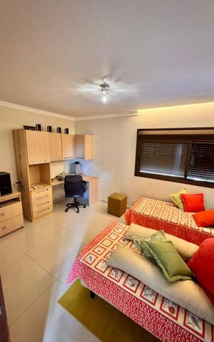 Casa à venda com 535m², 6 quartos e 1 vaga Casa à venda com 535m², 6 quartos e 1 vagaQuarto