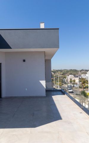 Casa de condomínio para alugar com 280m², 3 quartos e sem vaga Casa de condomínio para alugar com 280m², 3 quartos e sem vagaTerraço