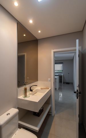Casa de condomínio para alugar com 280m², 3 quartos e sem vaga Casa de condomínio para alugar com 280m², 3 quartos e sem vagaBanheiro Social