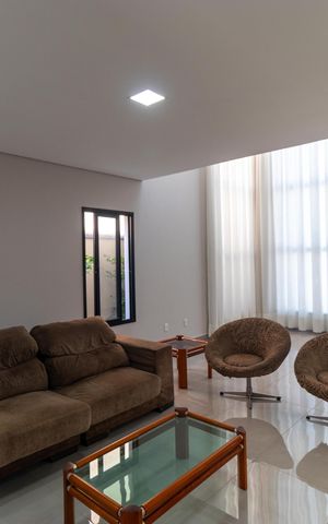 Casa de condomínio para alugar com 280m², 3 quartos e sem vaga Casa de condomínio para alugar com 280m², 3 quartos e sem vagaSalas