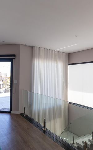 Casa de condomínio para alugar com 280m², 3 quartos e sem vaga Casa de condomínio para alugar com 280m², 3 quartos e sem vagaHall Dormitórios