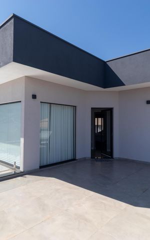 Casa de condomínio para alugar com 280m², 3 quartos e sem vaga Casa de condomínio para alugar com 280m², 3 quartos e sem vagaTerraço