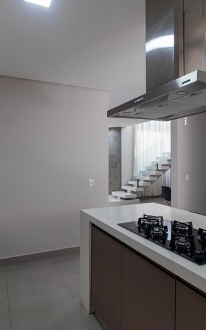 Casa de condomínio para alugar com 280m², 3 quartos e sem vaga Casa de condomínio para alugar com 280m², 3 quartos e sem vagaCozinha