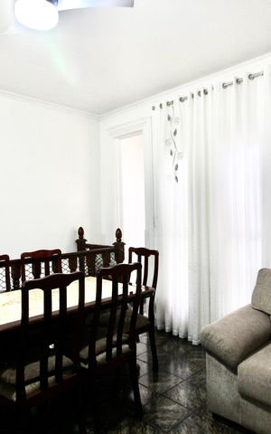 Casa à venda com 150m², 3 quartos e 2 vagas Casa à venda com 150m², 3 quartos e 2 vagasSala de Jantar