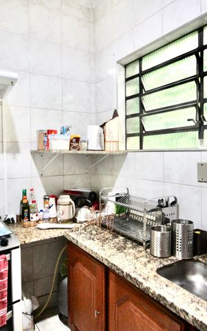 Casa à venda com 150m², 3 quartos e 2 vagas Casa à venda com 150m², 3 quartos e 2 vagasCozinha