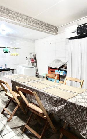 Casa à venda com 150m², 3 quartos e 2 vagas Casa à venda com 150m², 3 quartos e 2 vagasÁrea gourmet