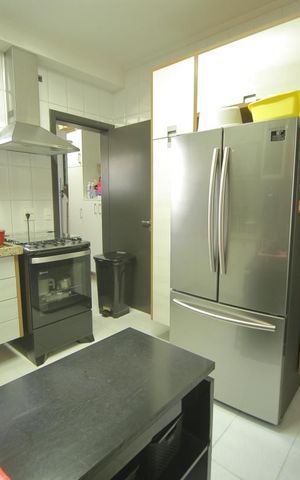 Apartamento à venda com 113m², 4 quartos e 2 vagasCozinha 