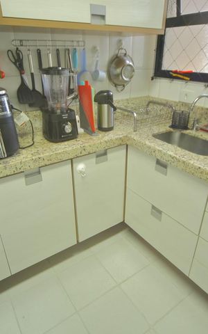 Apartamento à venda com 113m², 4 quartos e 2 vagasCozinha 