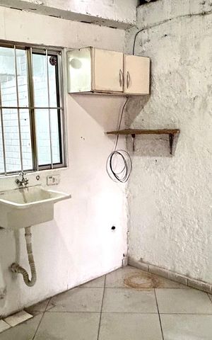 Casa para alugar com 43m², 1 quarto e sem vaga Casa para alugar com 43m², 1 quarto e sem vagaÁrea de Serviço