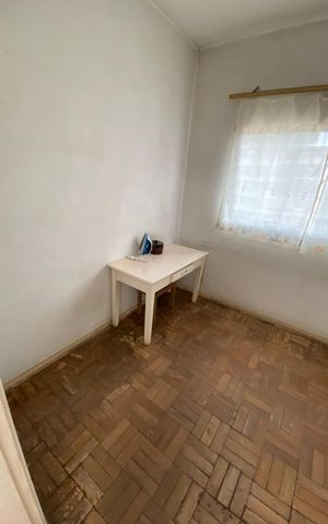 Casa à venda com 373m², 4 quartos e 4 vagas Casa à venda com 373m², 4 quartos e 4 vagasQuarto