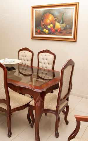 Casa de condomínio à venda com 202m², 4 quartos e 4 vagas Casa de condomínio à venda com 202m², 4 quartos e 4 vagasSala