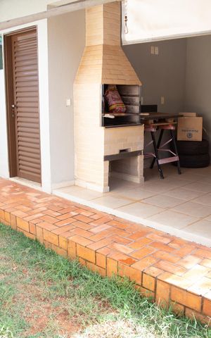 Casa de condomínio à venda com 202m², 4 quartos e 4 vagas Casa de condomínio à venda com 202m², 4 quartos e 4 vagasQuintal