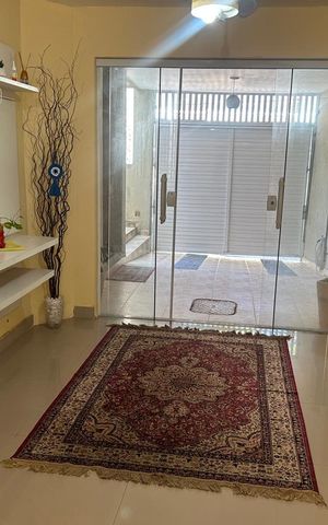 Casa de condomínio à venda com 120m², 3 quartos e 2 vagas Casa de condomínio à venda com 120m², 3 quartos e 2 vagasSala