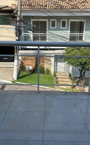 Casa de condomínio à venda com 120m², 3 quartos e 2 vagas Casa de condomínio à venda com 120m², 3 quartos e 2 vagasVaranda