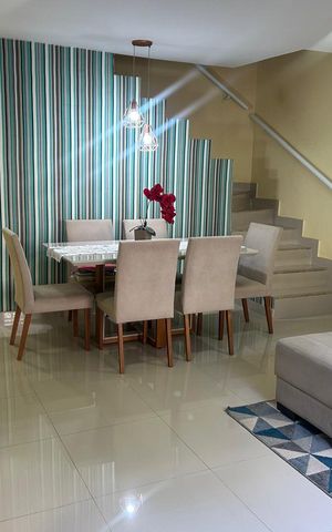 Casa de condomínio à venda com 120m², 3 quartos e 2 vagas Casa de condomínio à venda com 120m², 3 quartos e 2 vagasSala