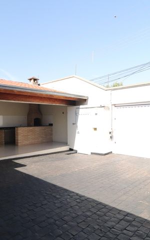 Casa para alugar com 187m², 3 quartos e 3 vagasVaranda