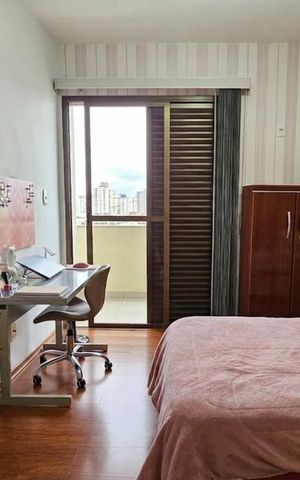 Apartamento para alugar com 170m², 3 quartos e 2 vagas Apartamento para alugar com 170m², 3 quartos e 2 vagasQuarto