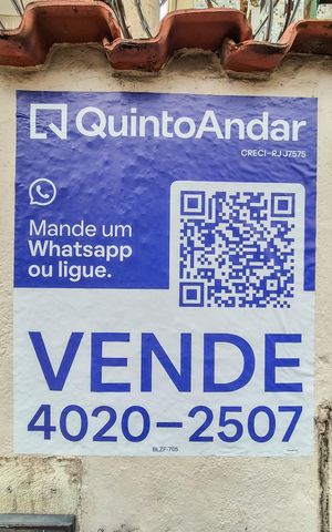 Apartamento à venda com 56m², 2 quartos e sem vaga Apartamento à venda com 56m², 2 quartos e sem vagaAdesivo Grande QuintoAndar