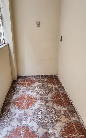 Apartamento à venda com 56m², 2 quartos e sem vaga Apartamento à venda com 56m², 2 quartos e sem vagaVaranda