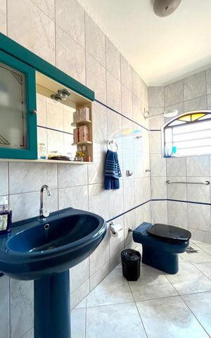 Casa para alugar com 90m², 3 quartos e 1 vaga Casa para alugar com 90m², 3 quartos e 1 vagaBanheiro