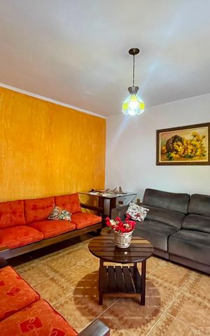 Casa para alugar com 90m², 3 quartos e 1 vaga Casa para alugar com 90m², 3 quartos e 1 vagaSala 1