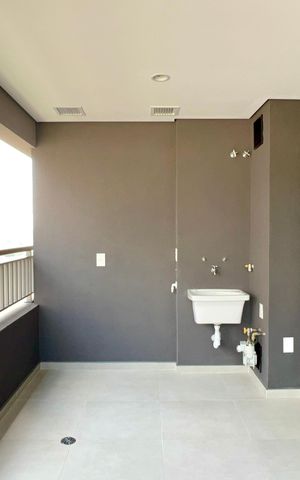 Apartamento à venda com 56m², 2 quartos e 1 vaga Apartamento à venda com 56m², 2 quartos e 1 vagaVaranda