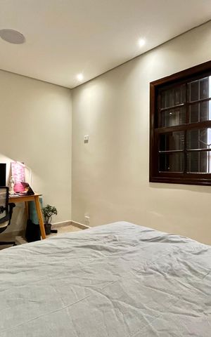 Casa à venda com 134m², 2 quartos e 2 vagas Casa à venda com 134m², 2 quartos e 2 vagasSuite