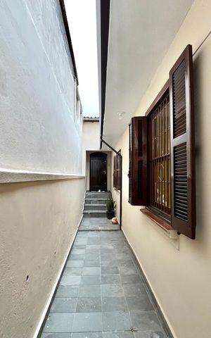 Casa à venda com 134m², 2 quartos e 2 vagas Casa à venda com 134m², 2 quartos e 2 vagasÁrea externa