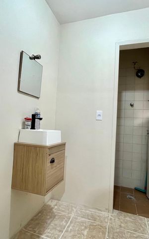 Casa à venda com 134m², 2 quartos e 2 vagas Casa à venda com 134m², 2 quartos e 2 vagasEdícula