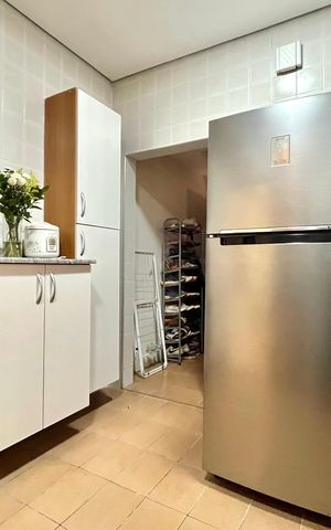 Casa à venda com 134m², 2 quartos e 2 vagas Casa à venda com 134m², 2 quartos e 2 vagasCozinha