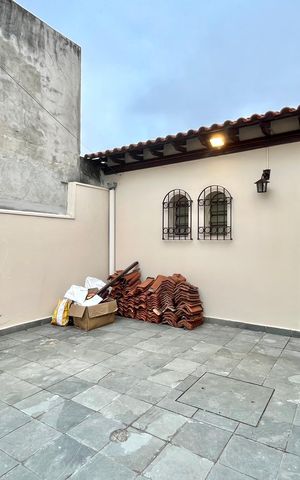 Casa à venda com 134m², 2 quartos e 2 vagas Casa à venda com 134m², 2 quartos e 2 vagasGaragem