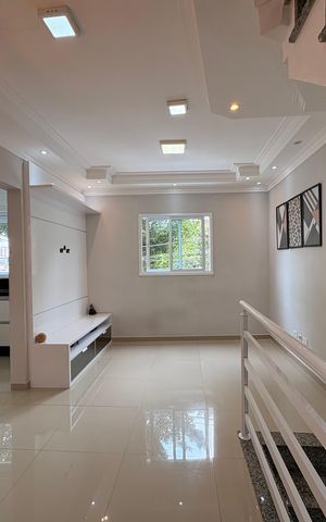 Casa para alugar com 92m², 2 quartos e 2 vagasSala