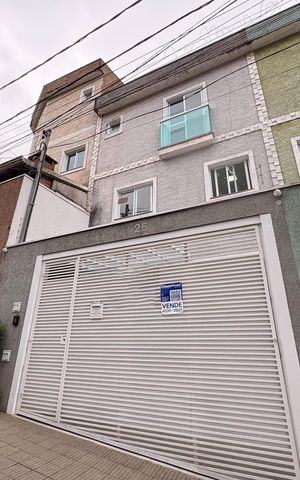 Casa para alugar com 92m², 2 quartos e 2 vagasFachada + plaquinha YVPZ-540
