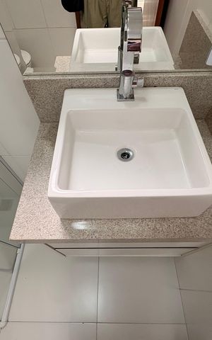 Casa para alugar com 92m², 2 quartos e 2 vagasBanheiro