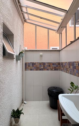 Casa para alugar com 92m², 2 quartos e 2 vagasLavanderia