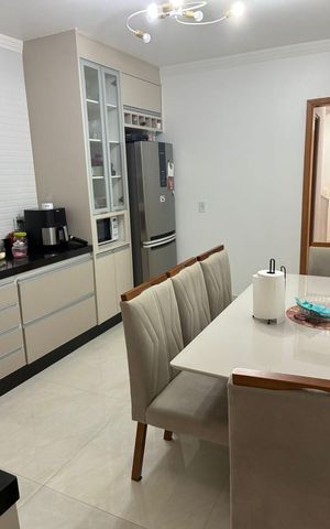 Casa à venda com 206m², 3 quartos e 2 vagas Casa à venda com 206m², 3 quartos e 2 vagasCozinha