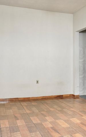 Casa para alugar com 80m², 1 quarto e sem vaga Casa para alugar com 80m², 1 quarto e sem vagaSala