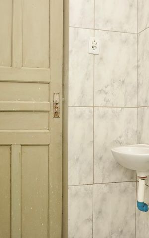 Casa para alugar com 80m², 1 quarto e sem vaga Casa para alugar com 80m², 1 quarto e sem vagaBanheiro