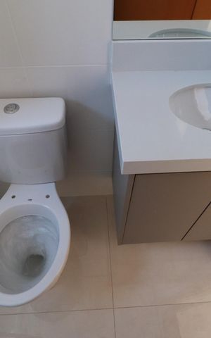 Apartamento para alugar com 72m², 2 quartos e 2 vagasBanheiro suite 