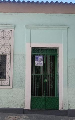 Casa à venda com 85m², 2 quartos e sem vaga Casa à venda com 85m², 2 quartos e sem vagaFachada